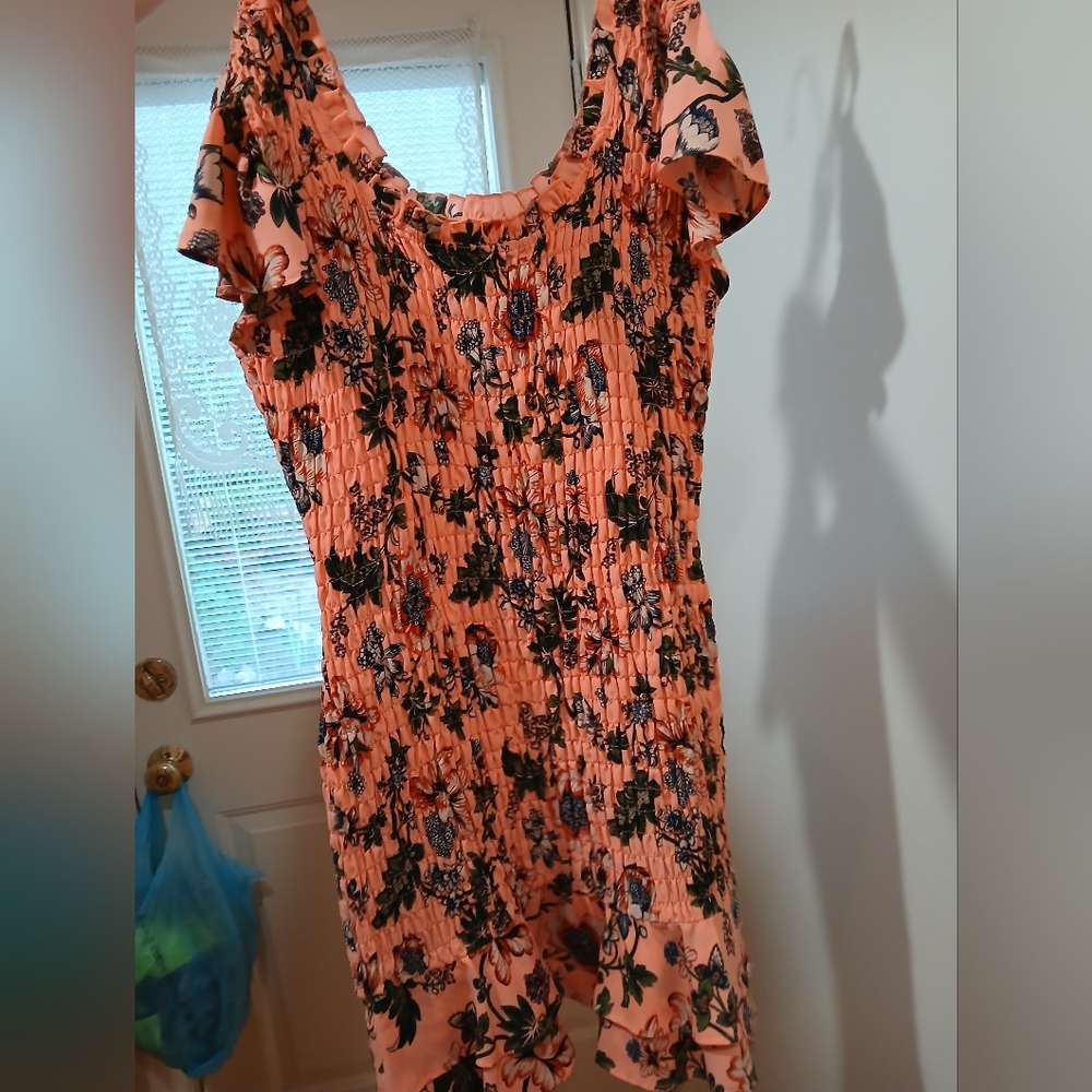 Chelsea28 Orange Ruffle Smocked Floral pull on Mini Dress Size Small EUC - Picture 5 of 8